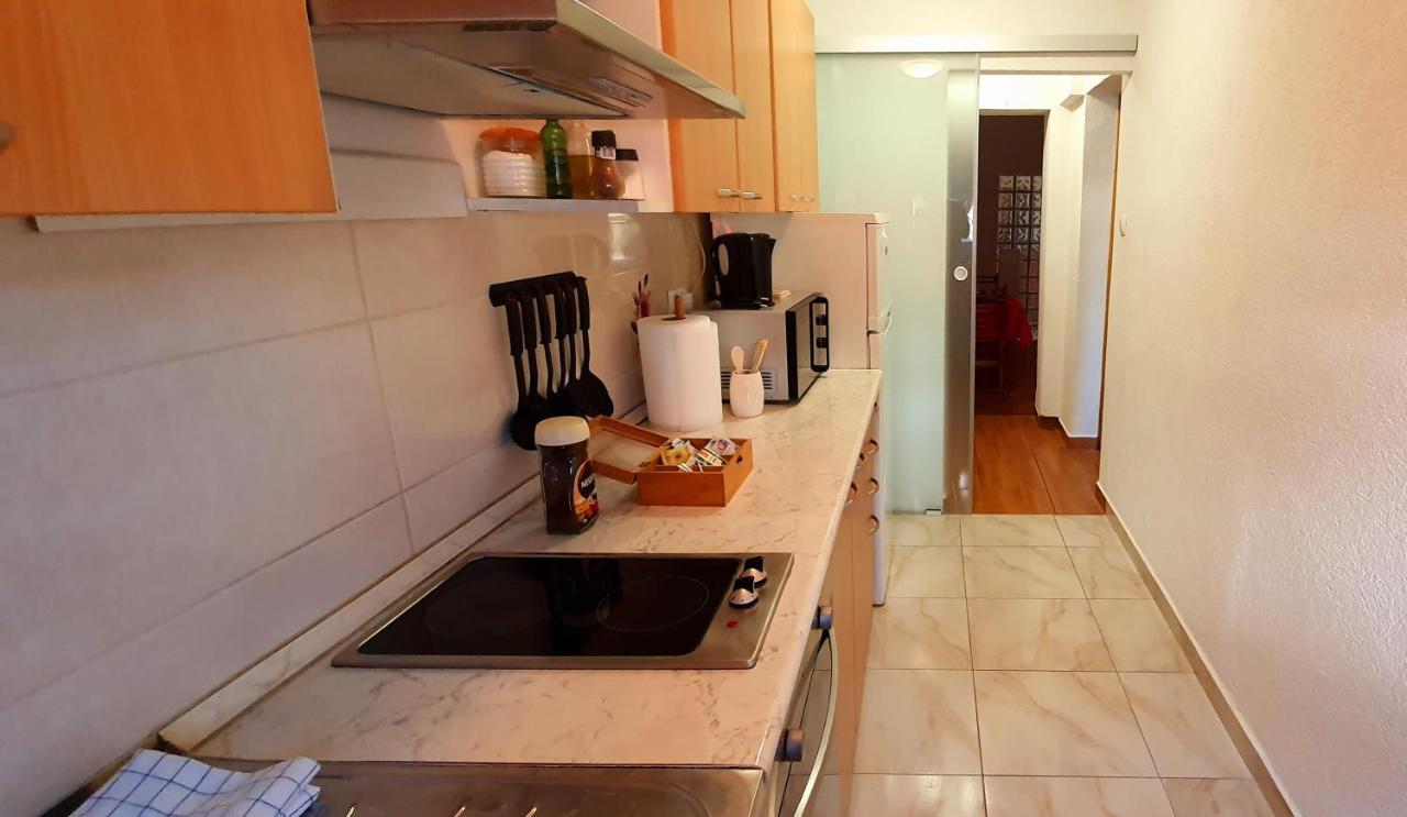 Apartment Kate & Room Kety Krk Εξωτερικό φωτογραφία